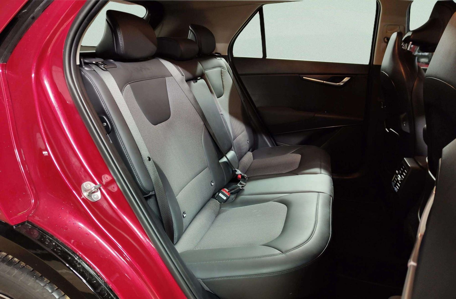 Kia Niro 1.6 GDi HEV Drive - foto 18