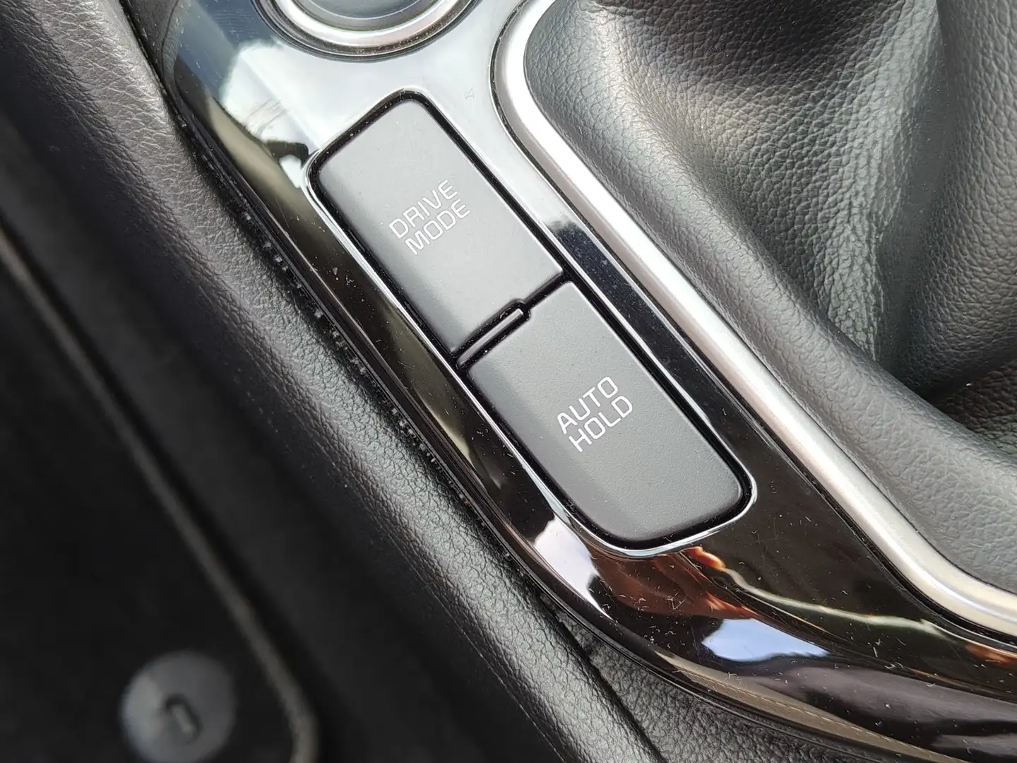 Foto KIA Sportage Kia Sportage 1.6 T-GDi MHEV Tech 4x2 (150 CV)