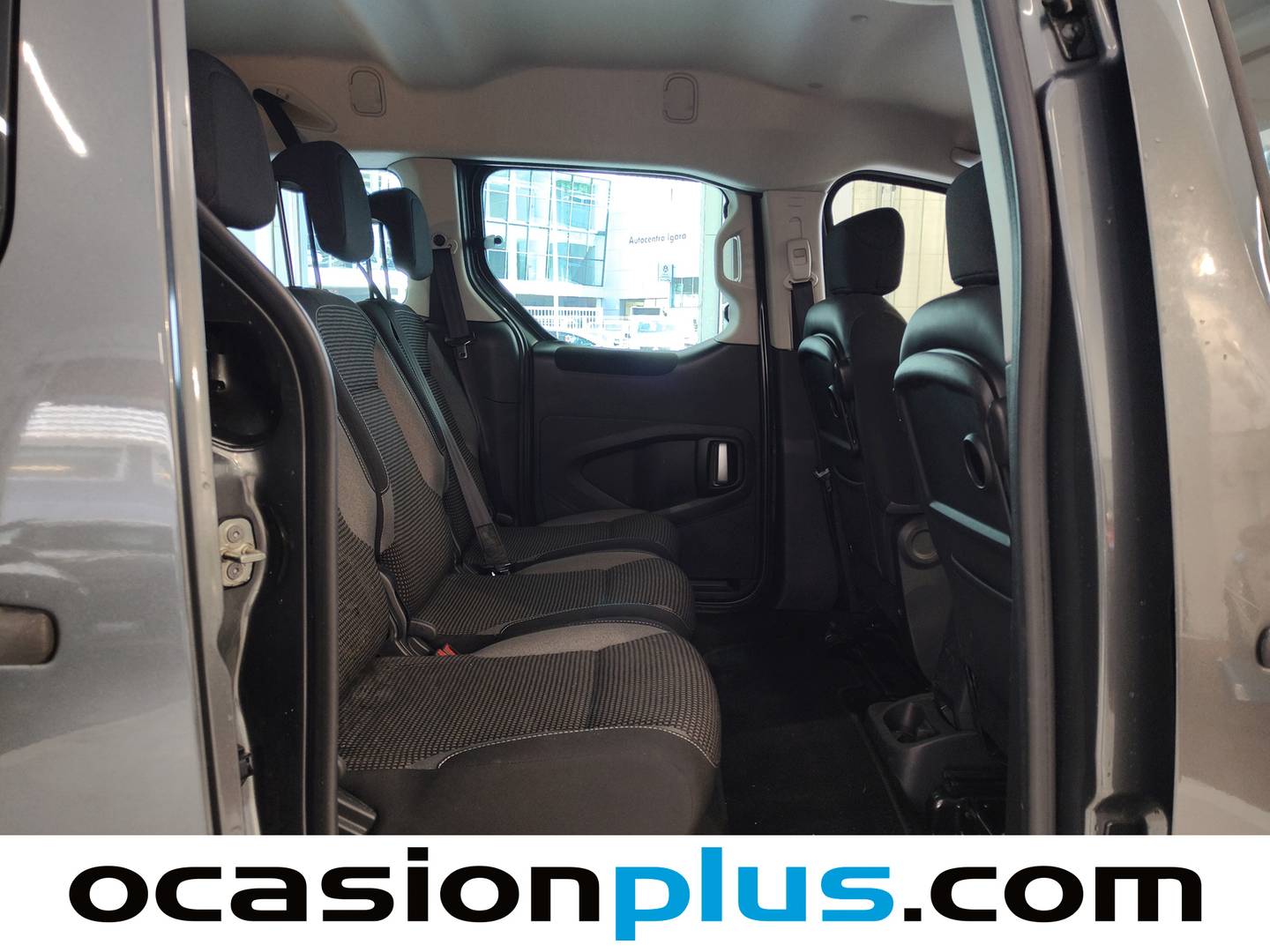 Foto asientos traseros Peugeot Partner Peugeot Partner Tepee Combi 1.6 BlueHDI Outdoor BlueHDi (120 CV)