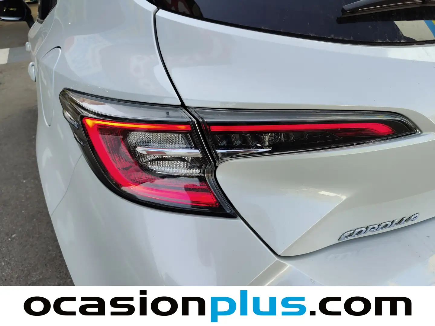 Foto Toyota Corolla Toyota Corolla 1.8 125H Style E-CVT (122 CV)