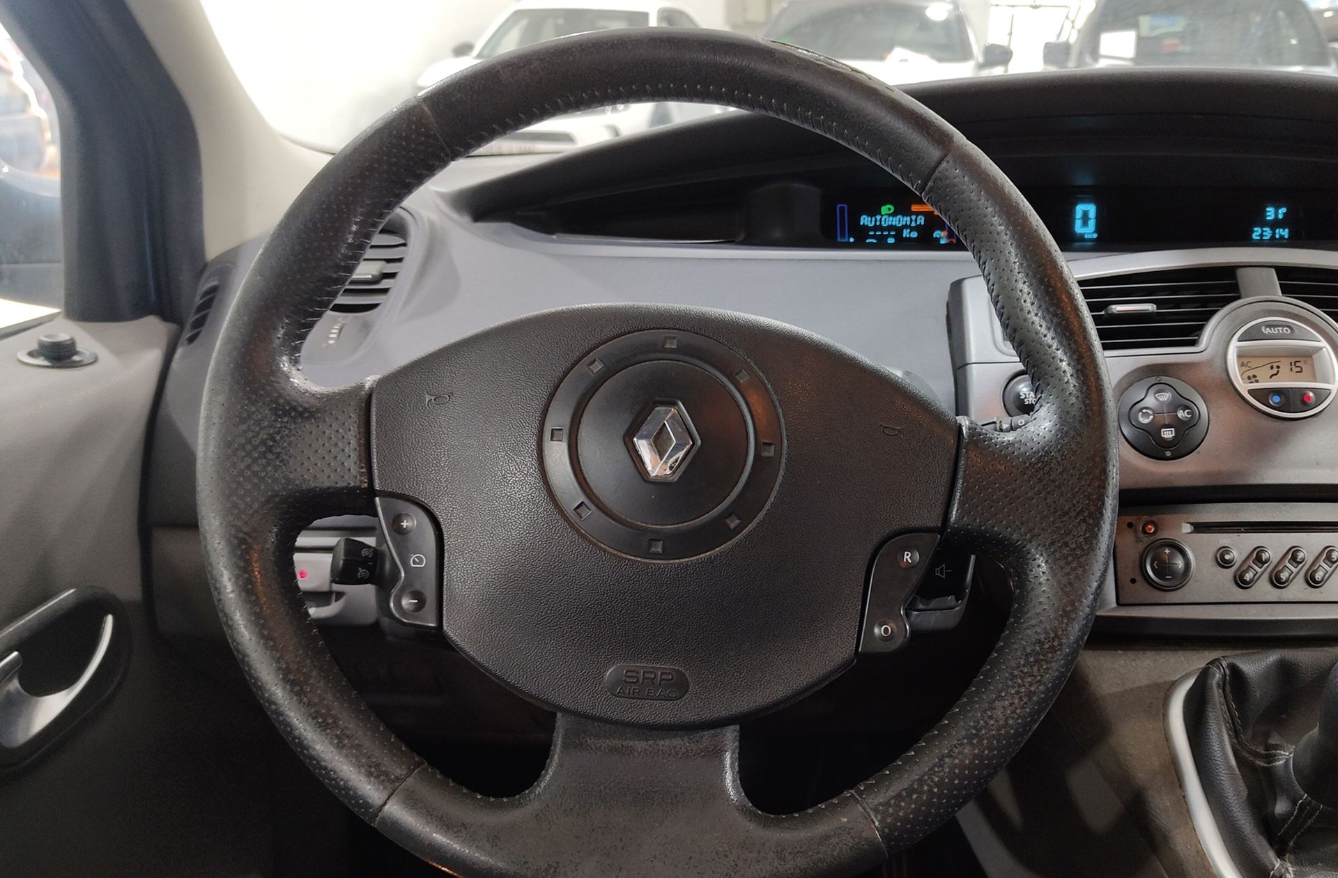 Renault Scénic 1.5 dCi Confort Dynamique - foto 17