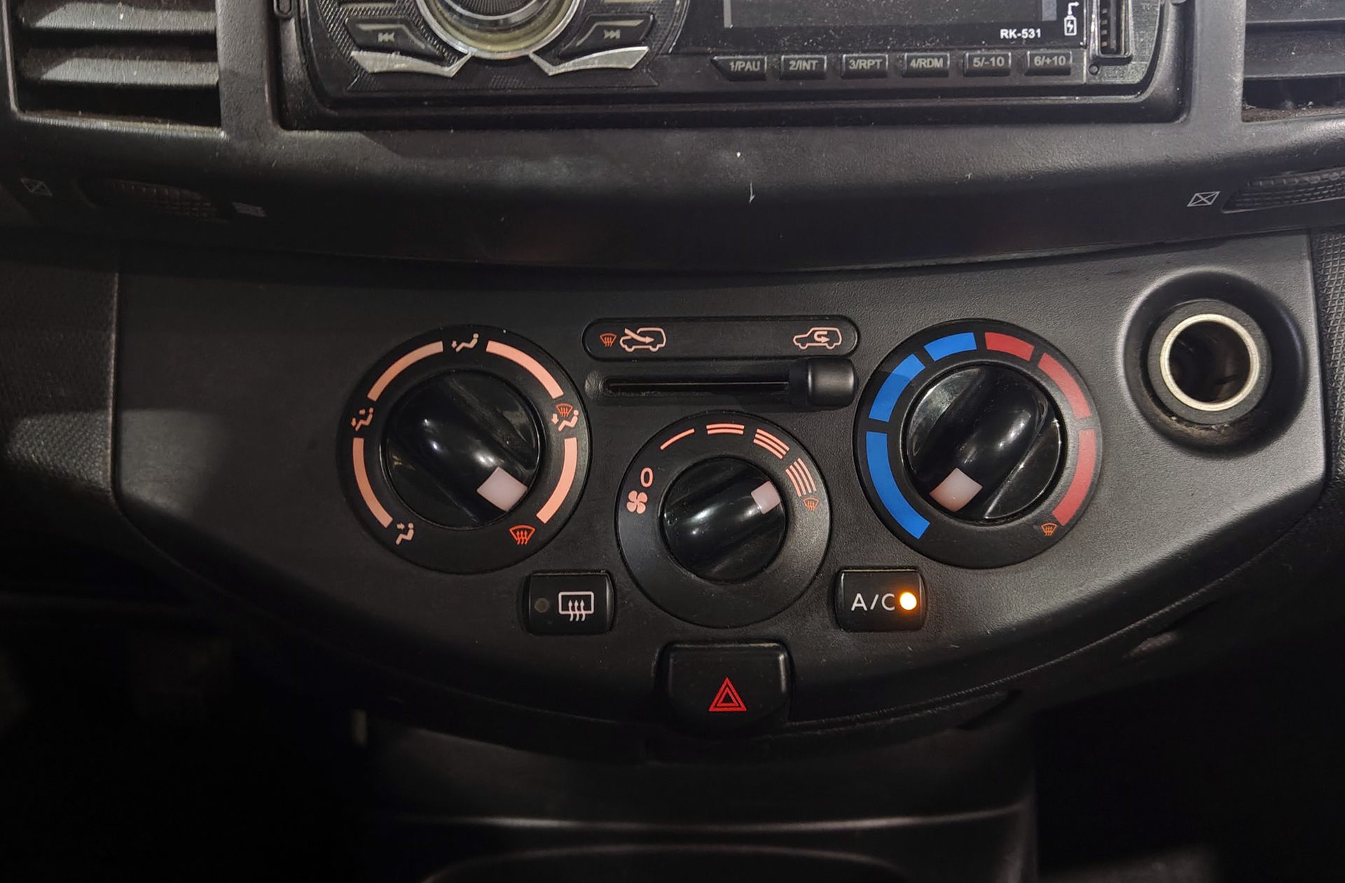 Nissan Micra 1.2 Visia - foto 18