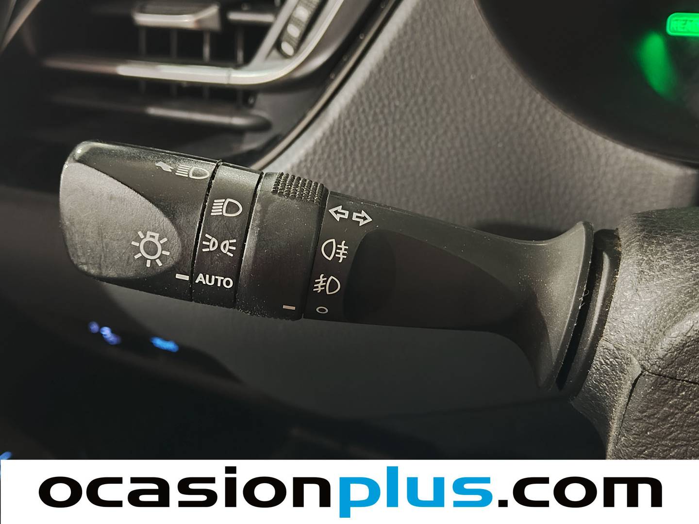 Acabados Toyota C-HR Toyota C-HR 1.8 125H Advance (122 CV)