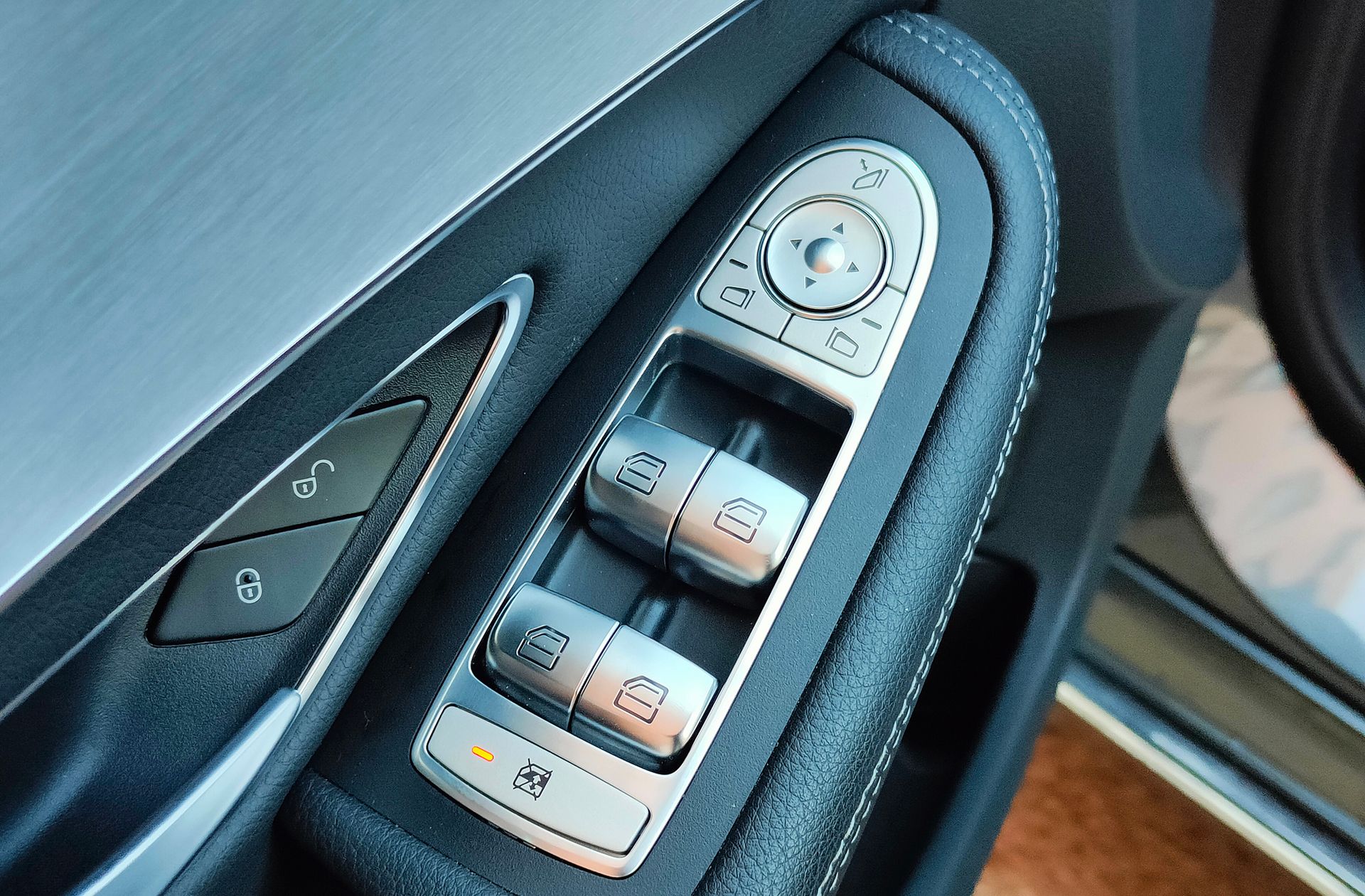 Mercedes-Benz Clase C 200 4matic - foto 32