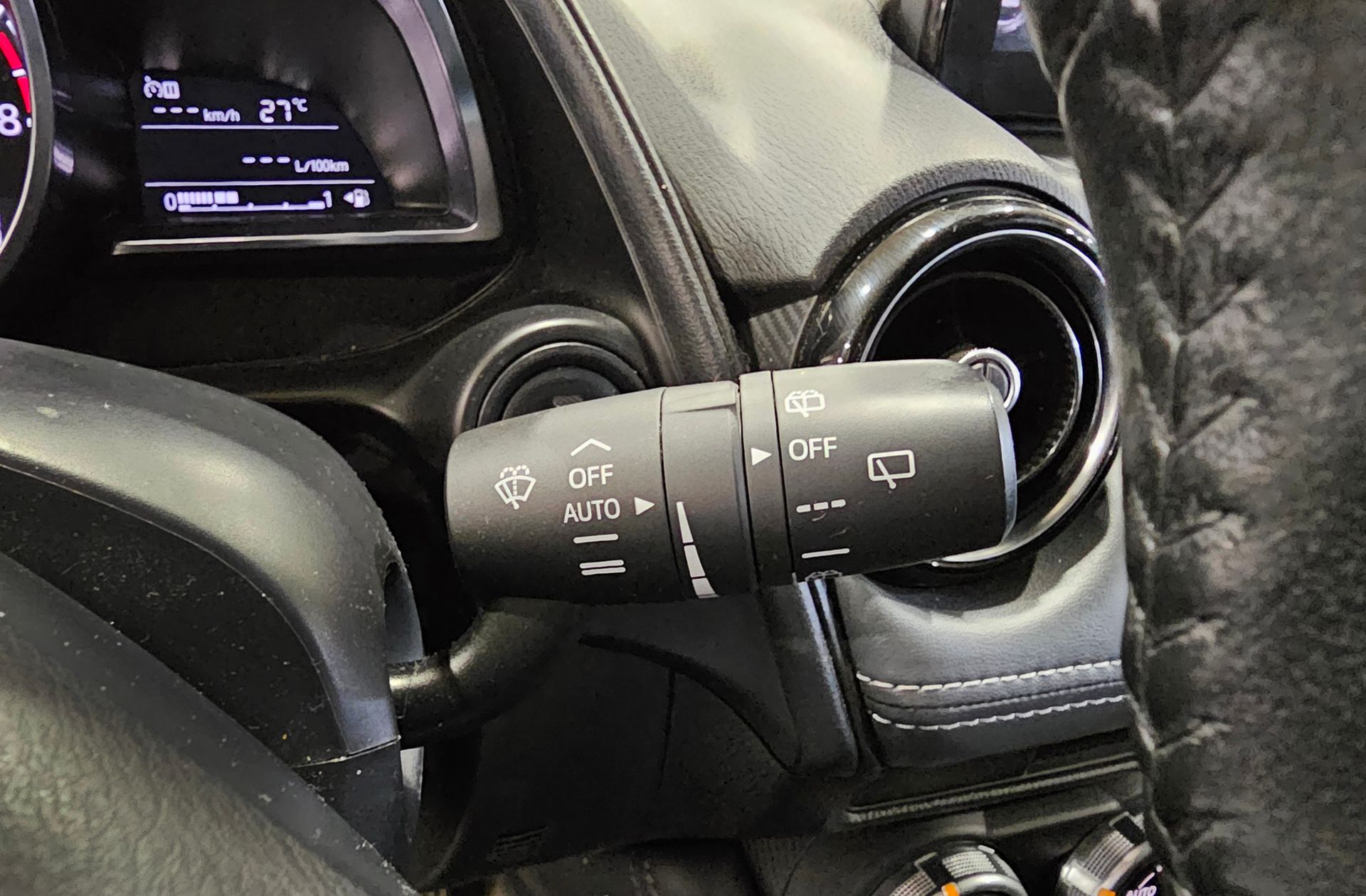 Mazda CX-3 2.0 G Zenith 2WD - foto 32