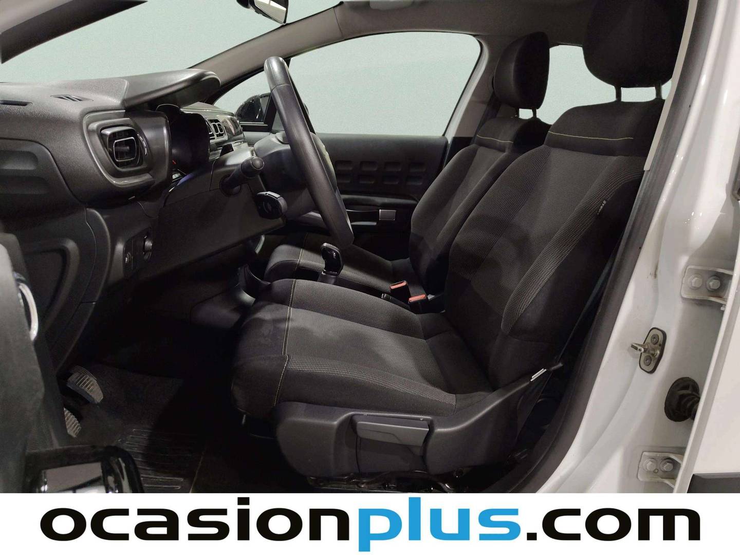 Foto asientos delanteros Citroën C3 Citroën C3 PureTech 83 S&S Max (83 CV)