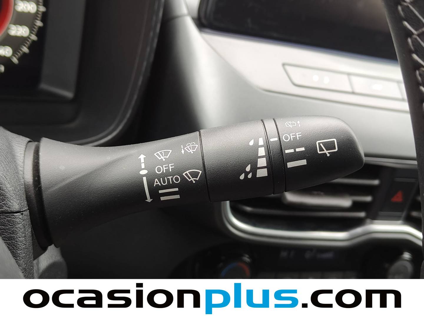 Foto Nissan JUKE Nissan Juke DIG-T N-Connecta 4x2 (114 CV)