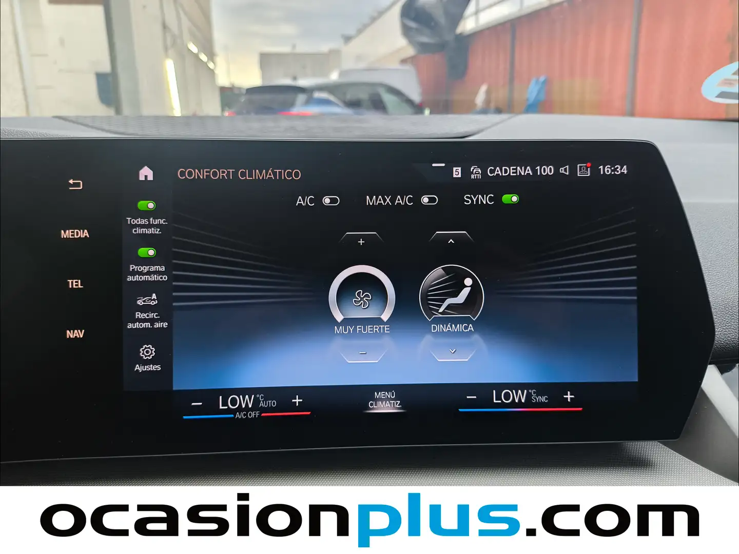 Foto BMW Serie 2 Active Tourer BMW Serie 2 218d Active Tourer  (150 CV)