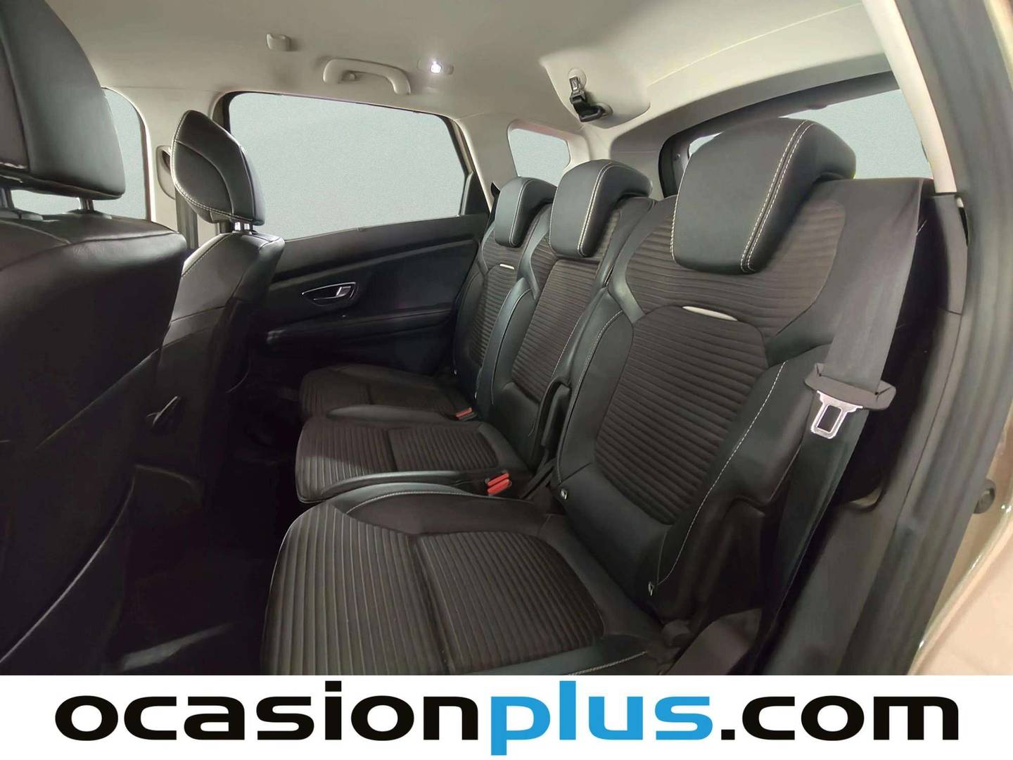 Foto asientos traseros Renault Scénic Renault Scenic Zen TCe (140 CV) GPF