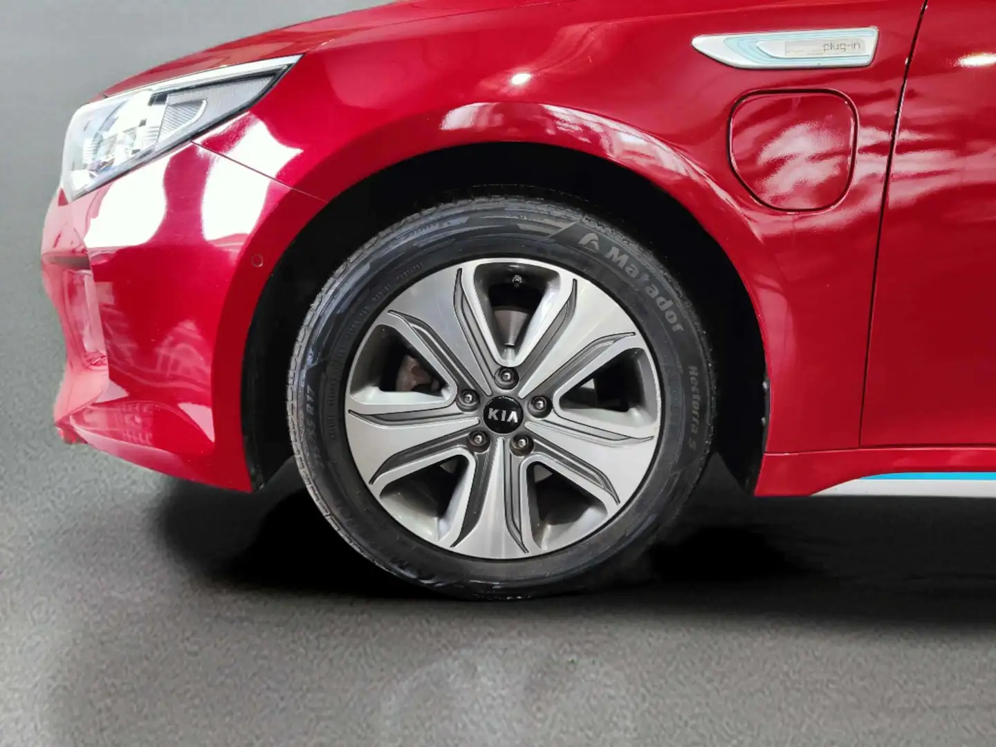 Foto KIA Optima Hïbrido Enchufable Kia Optima 2.0 GDi Híbrido Enchufable (205 CV)