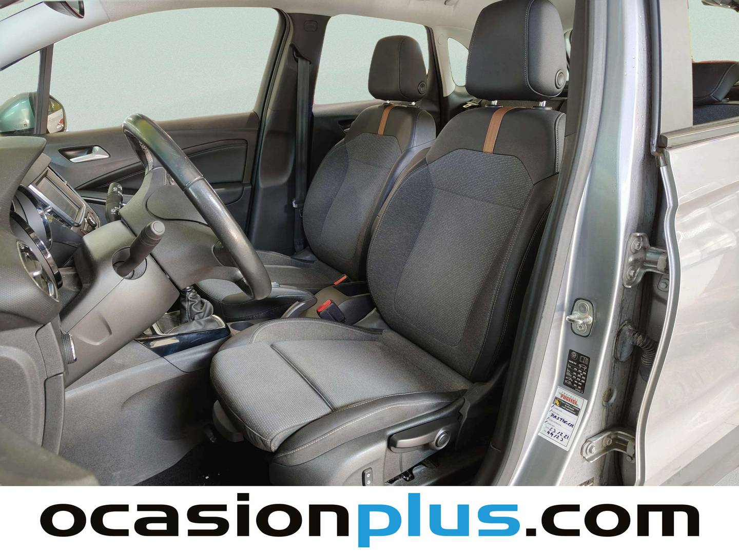 Foto asientos delanteros Opel Crossland Opel Crossland 1.2 Edition  (110 CV)