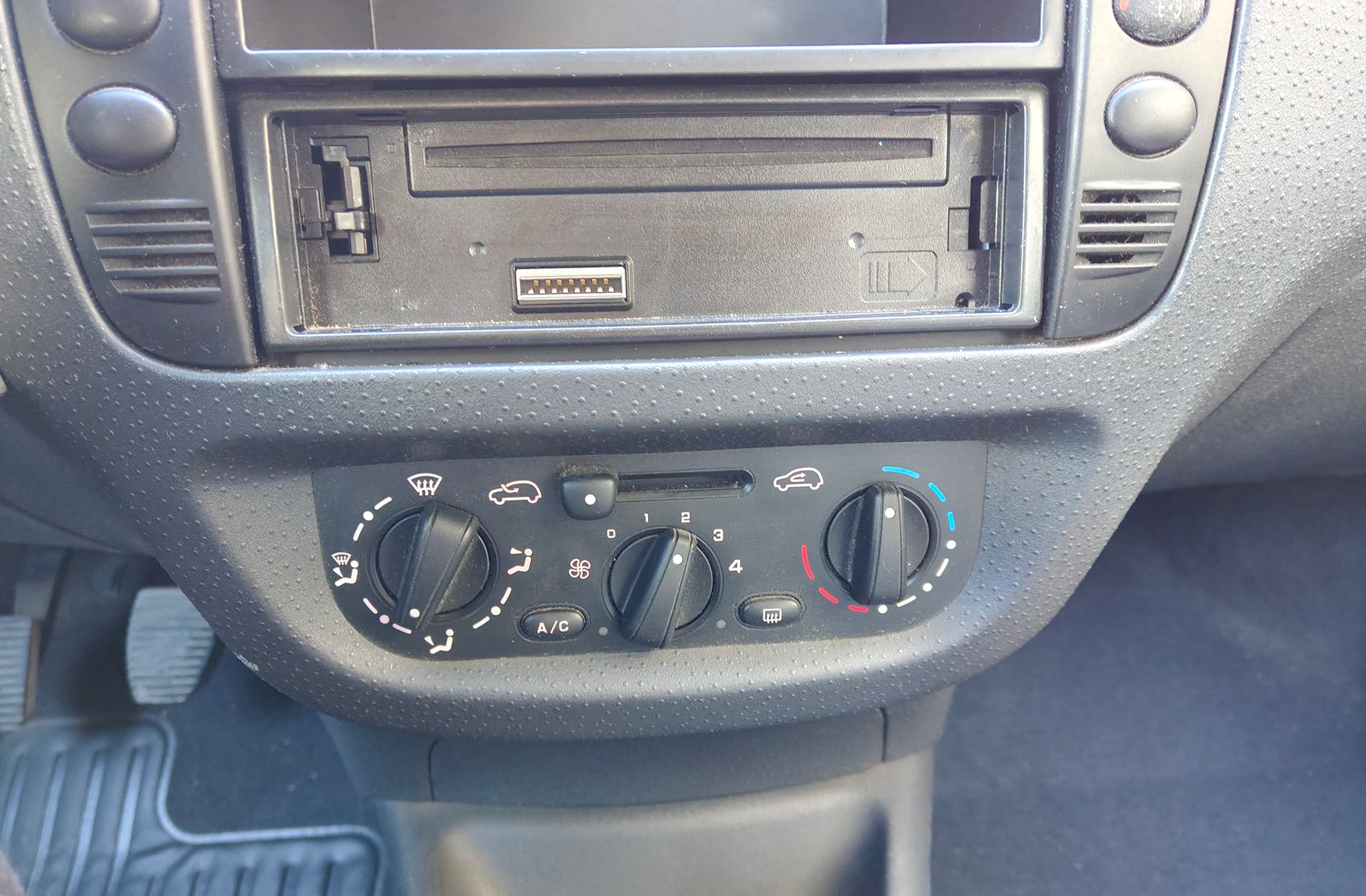 Citroën C3 1.4 SX Plus - foto 26