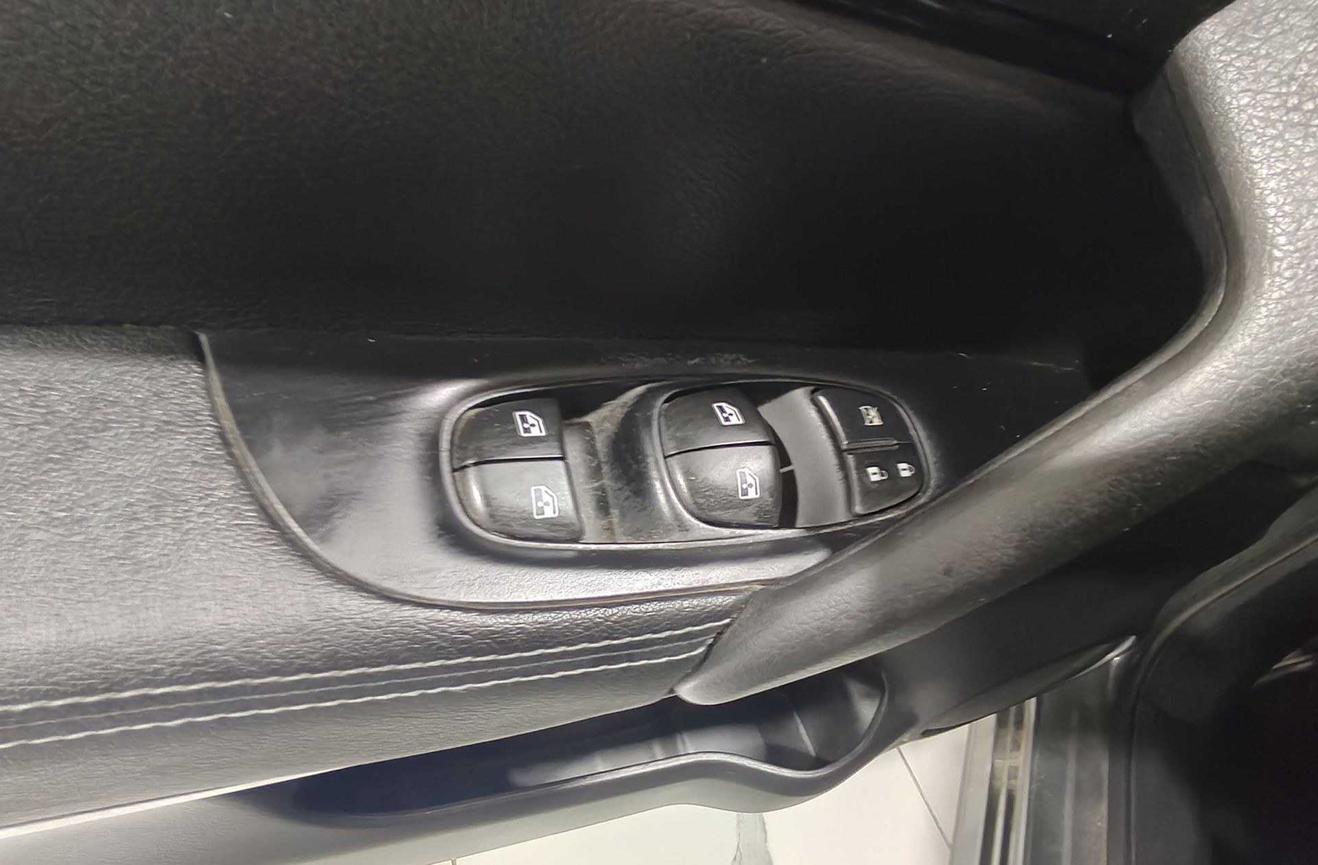 Nissan Qashqai DIG-T 140 Acenta 4x2 - foto 27