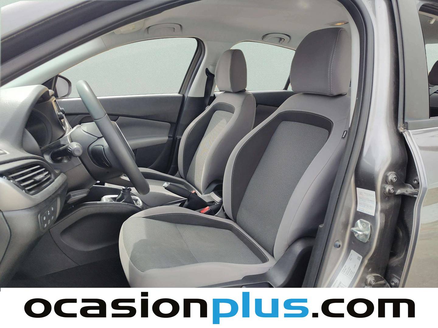 Foto asientos delanteros Fiat Tipo Fiat Tipo Sedan 1.4 Easy (95 CV)