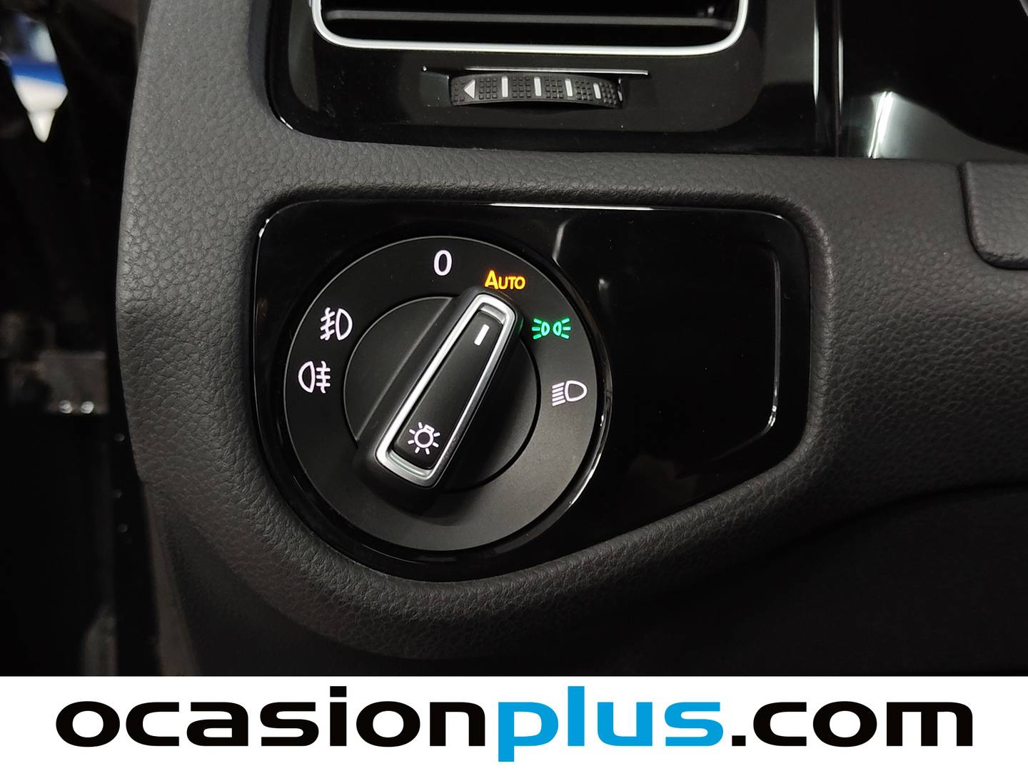 Foto Volkswagen Golf Volkswagen Golf 2.0 TDI CR BMT R-LINE (150 CV)