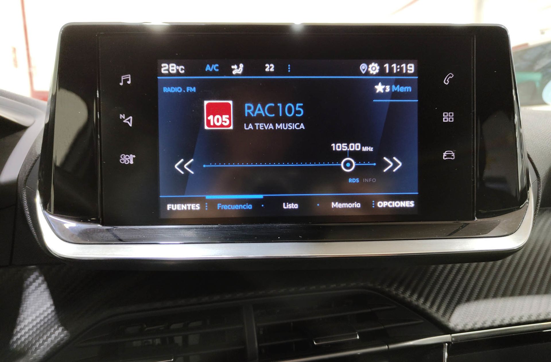 Peugeot 2008 PureTech 100 Allure Pack - foto 32