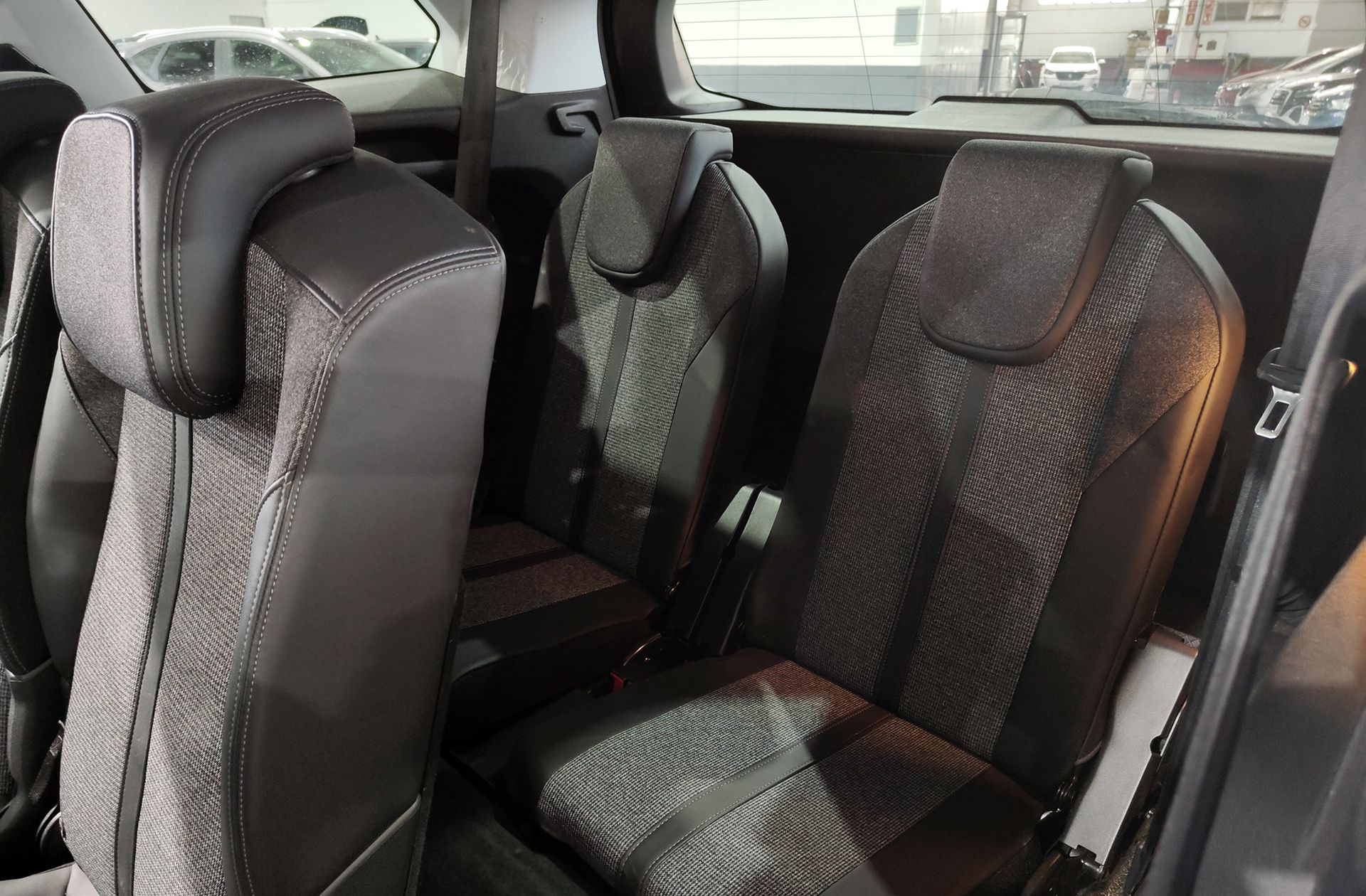 Peugeot 5008 PureTech 130 Allure EAT8 7 plazas - foto 14