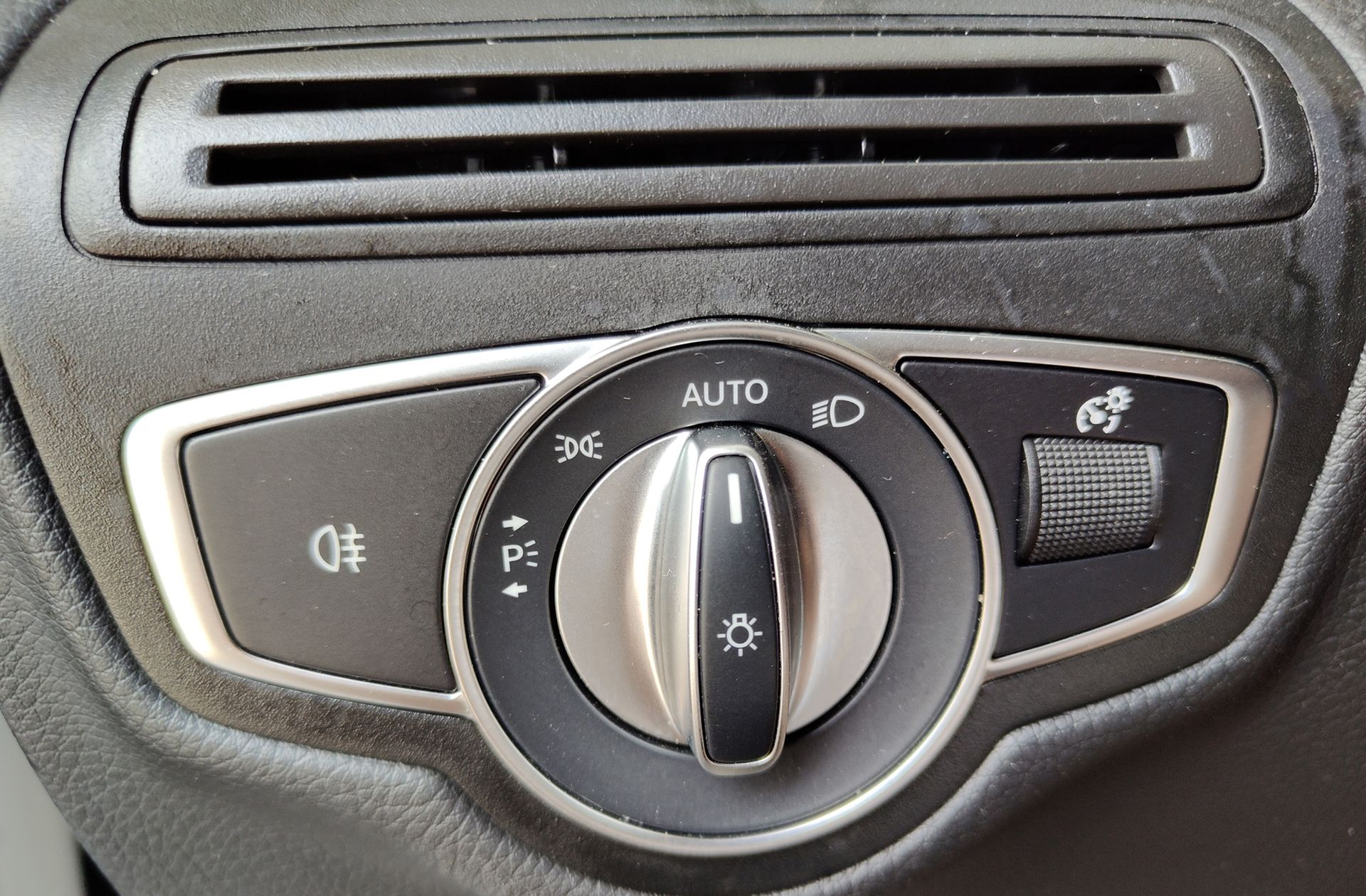 Mercedes-Benz GLC 300 e 4Matic Pack AMG - foto 40