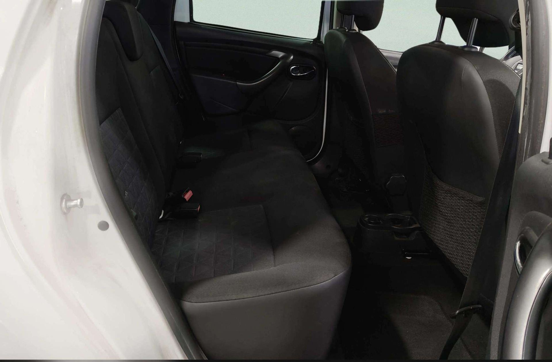 Dacia Duster Laureate dCi - foto 13