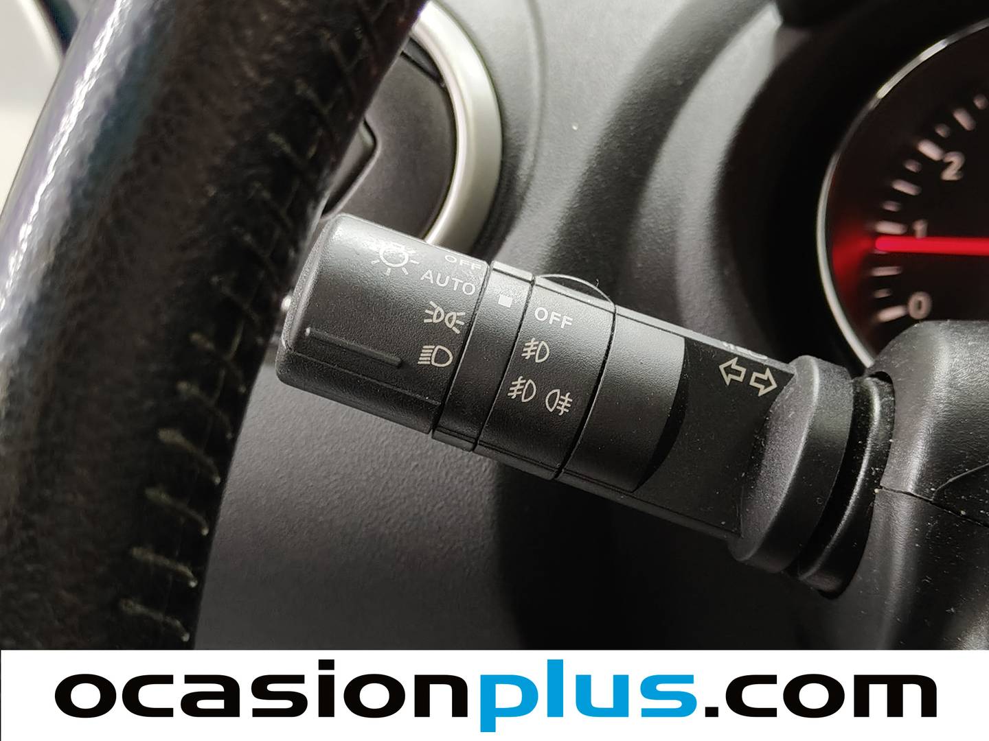 Equipamiento del Nissan QASHQAI Nissan Qashqai 1.6 Tekna Sport 4X2 (115 CV)