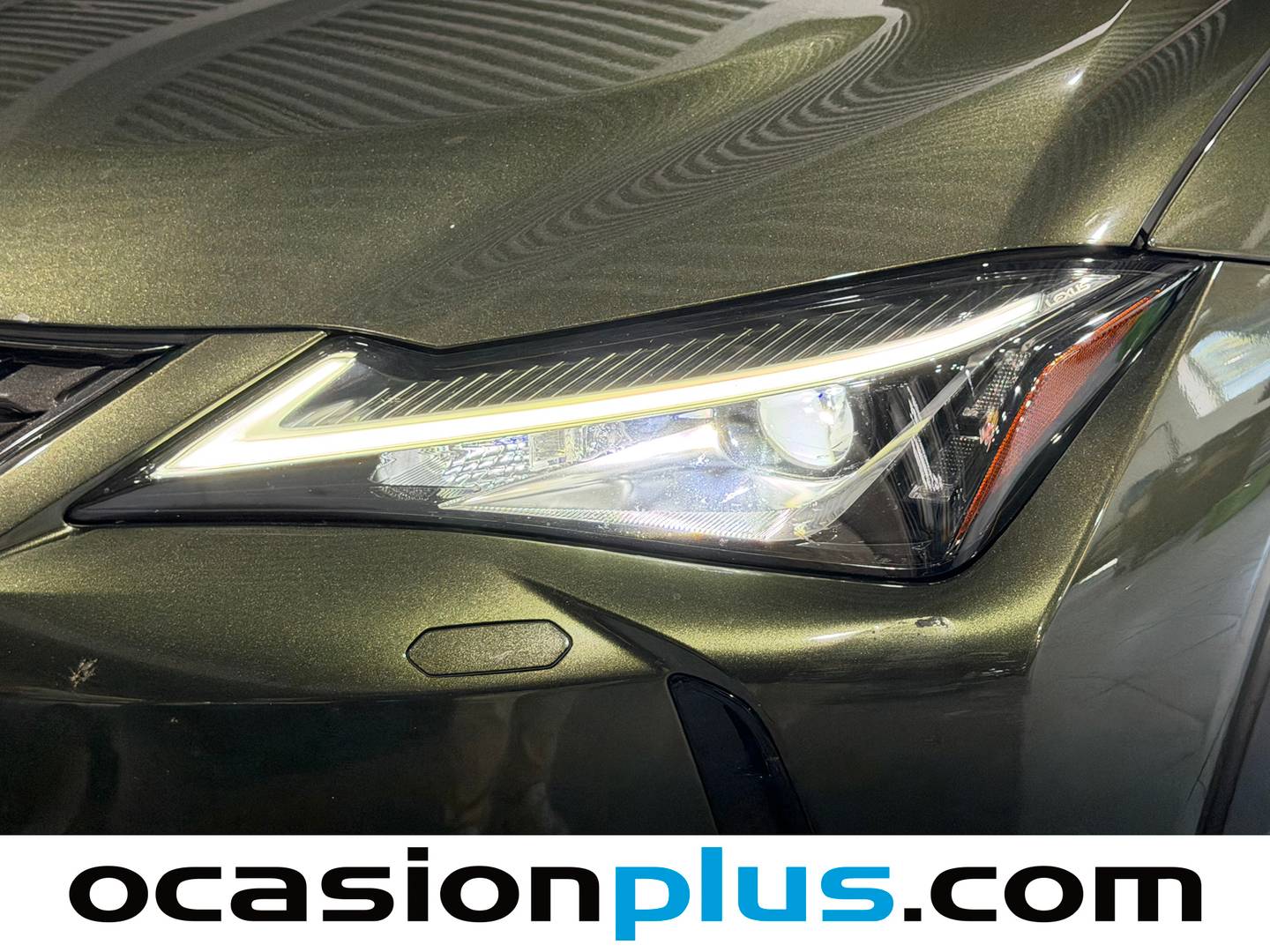 Extras del Lexus UX Lexus UX 250h Business Navigation 2WD (184 CV)