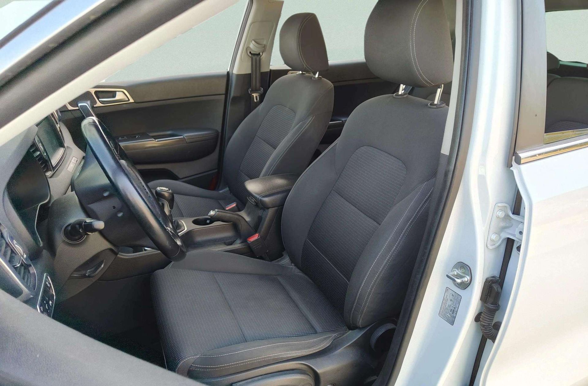 Kia Sportage 1.7 CRDi VGT Eco-Dynamics x-Tech17 4x2 - foto 10