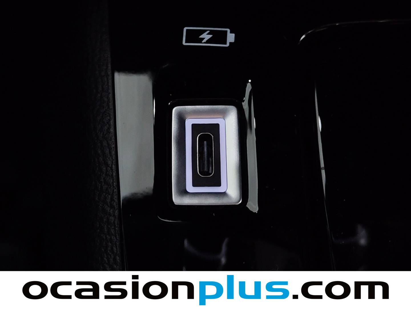 Peugeot 2008 Peugeot 2008 Allure Hybrid eDCS6 (145 CV) 2025