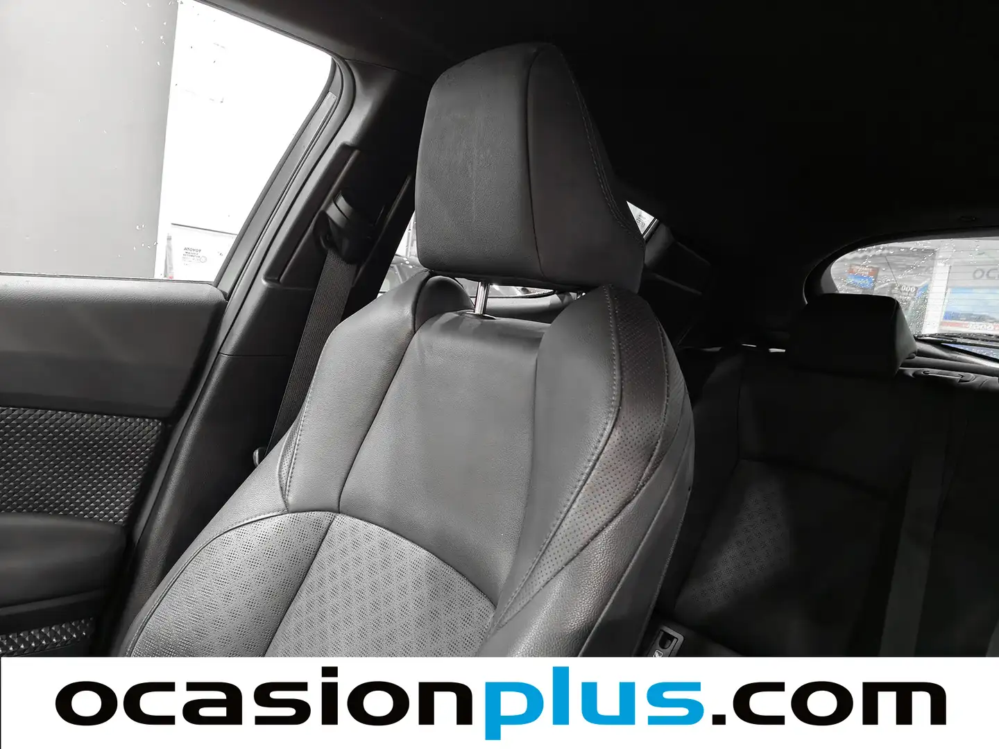 Foto Toyota C-HR Toyota C-HR 180H Advance  (184 CV)