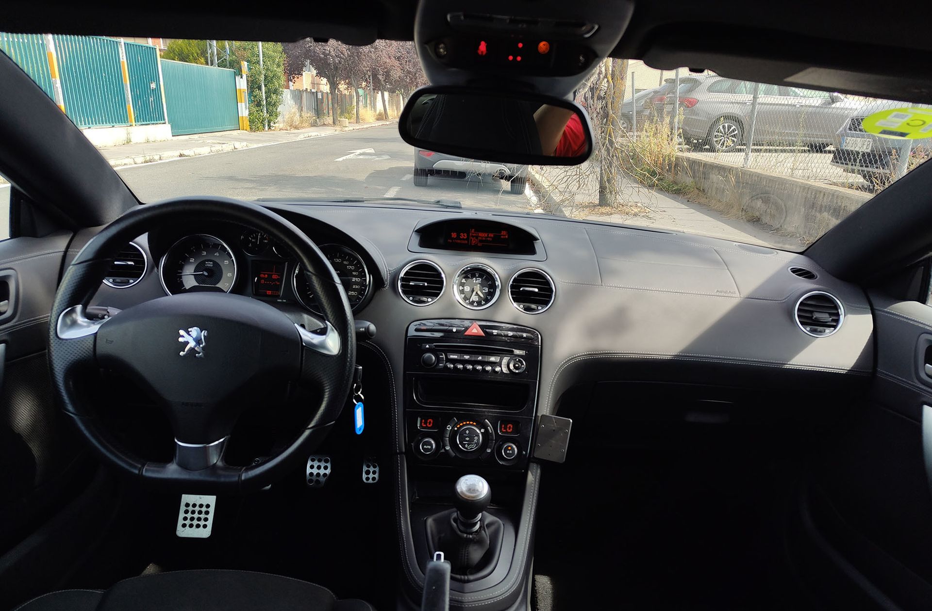 Peugeot RCZ 1.6 THP Black Yearling - foto 6