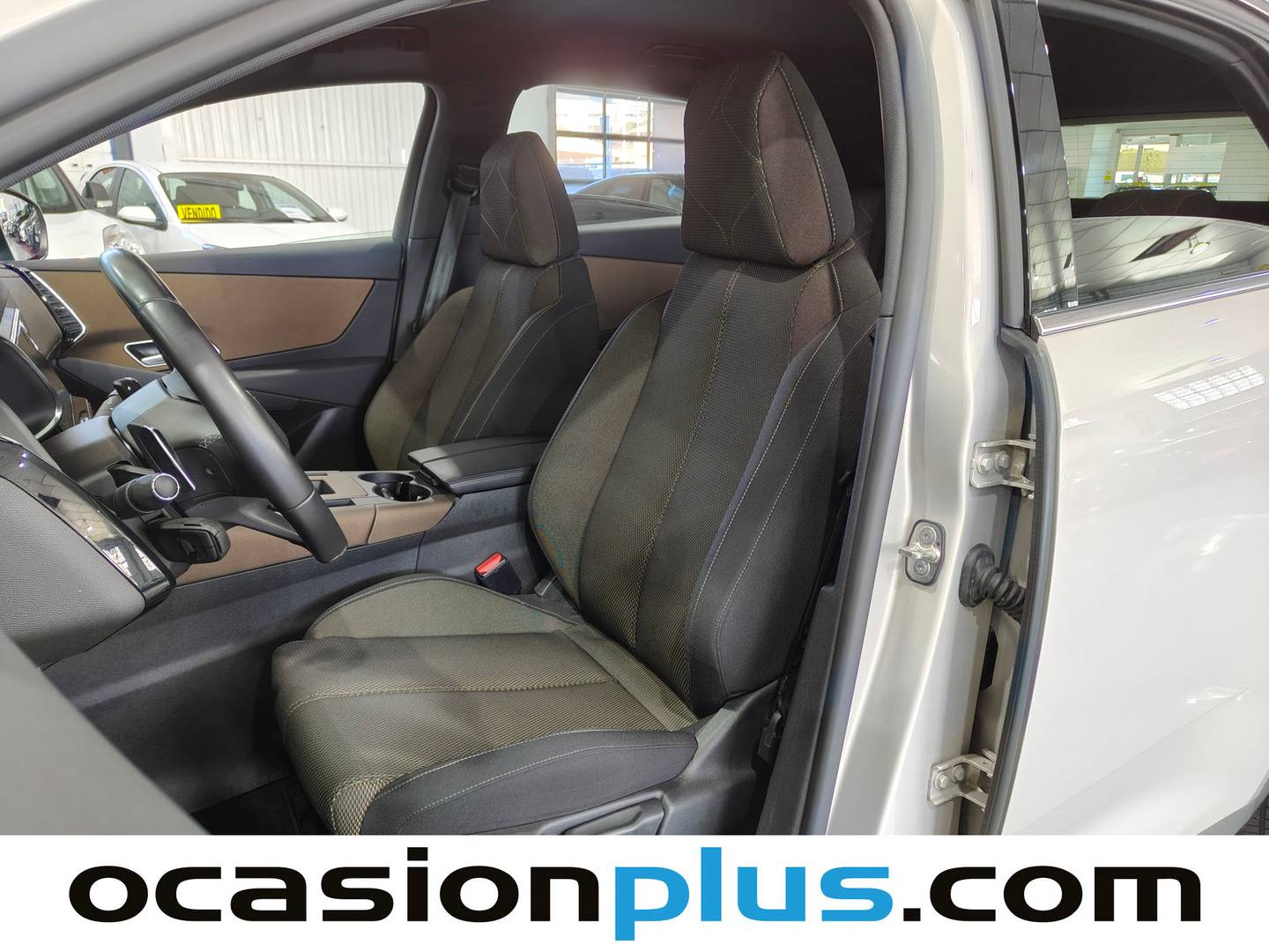 Foto asientos delanteros DS DS 7 Crossback DS DS7 Crossback E-Tense Bastille + Auto (225 CV)