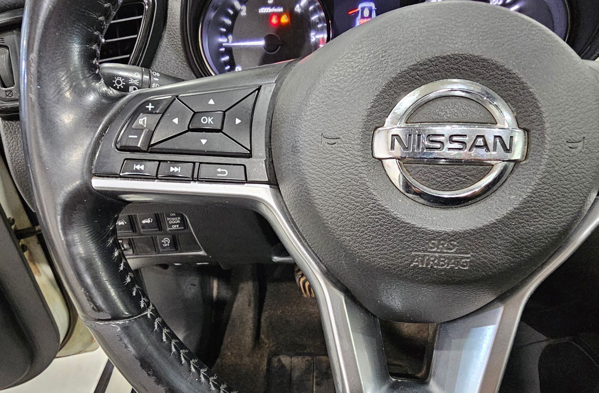 Nissan X-Trail 1.6 dCi N-Connecta - foto 26