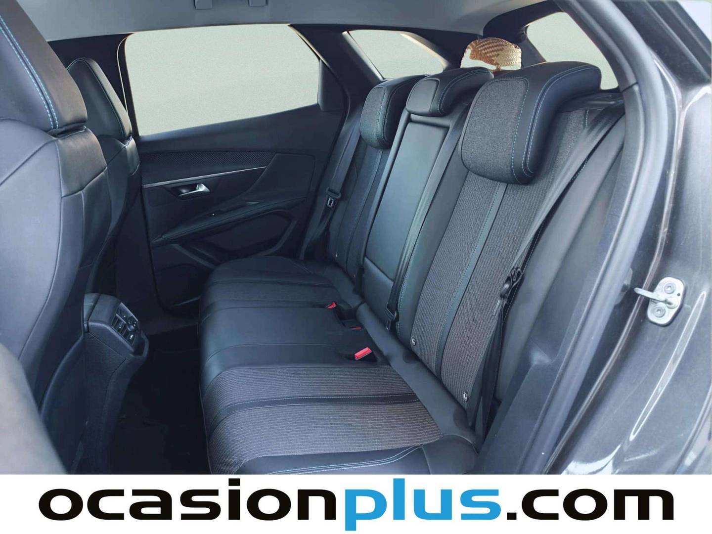 Foto asientos traseros Peugeot 3008 Peugeot 3008 PureTech 130 S&S Allure (130 CV)