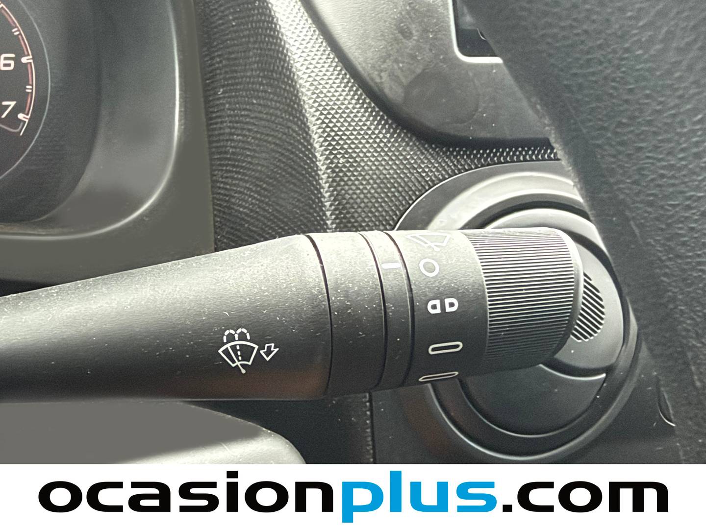 Equipamiento del Fiat Fiorino Fiat Fiorino Cargo Furgon 1.3 Multijet Base (95 CV)