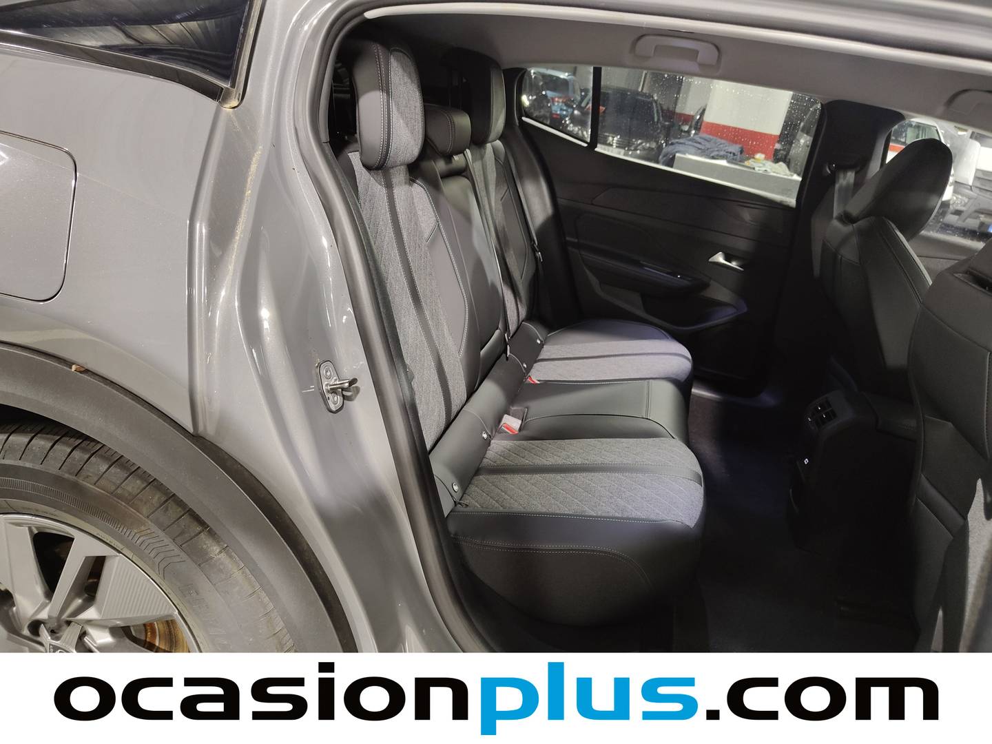 Foto Peugeot 408 Peugeot 408 Allure PHEV 180 e-EAT8 (181 CV)