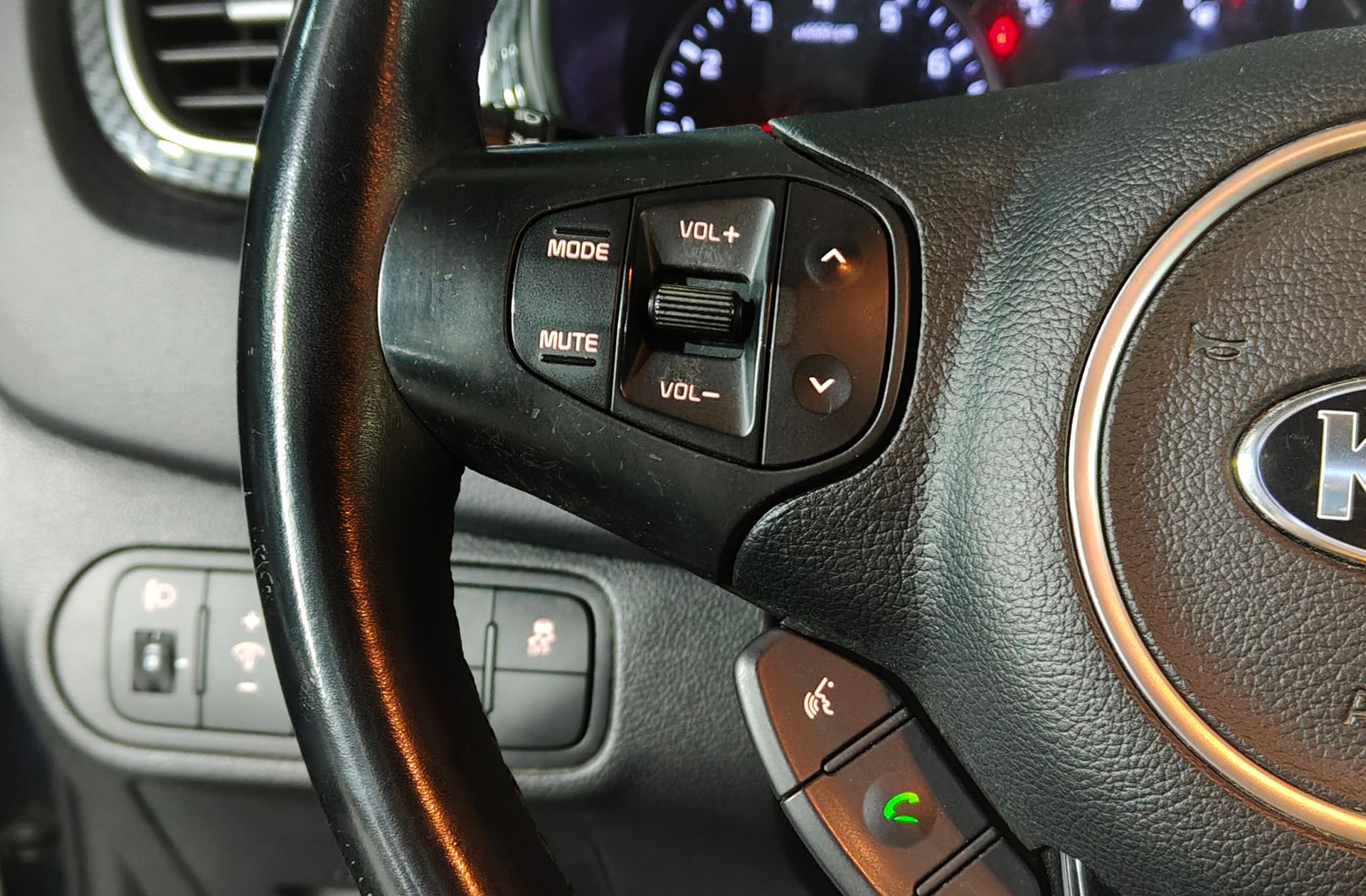 Kia Carens 1.6 GDi Drive 7 plazas - foto 24