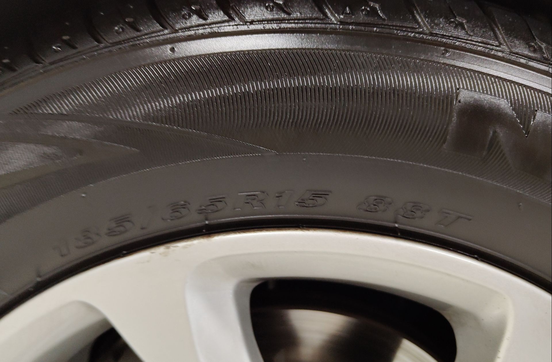 Peugeot 208 1.2 PureTech Active - foto 32