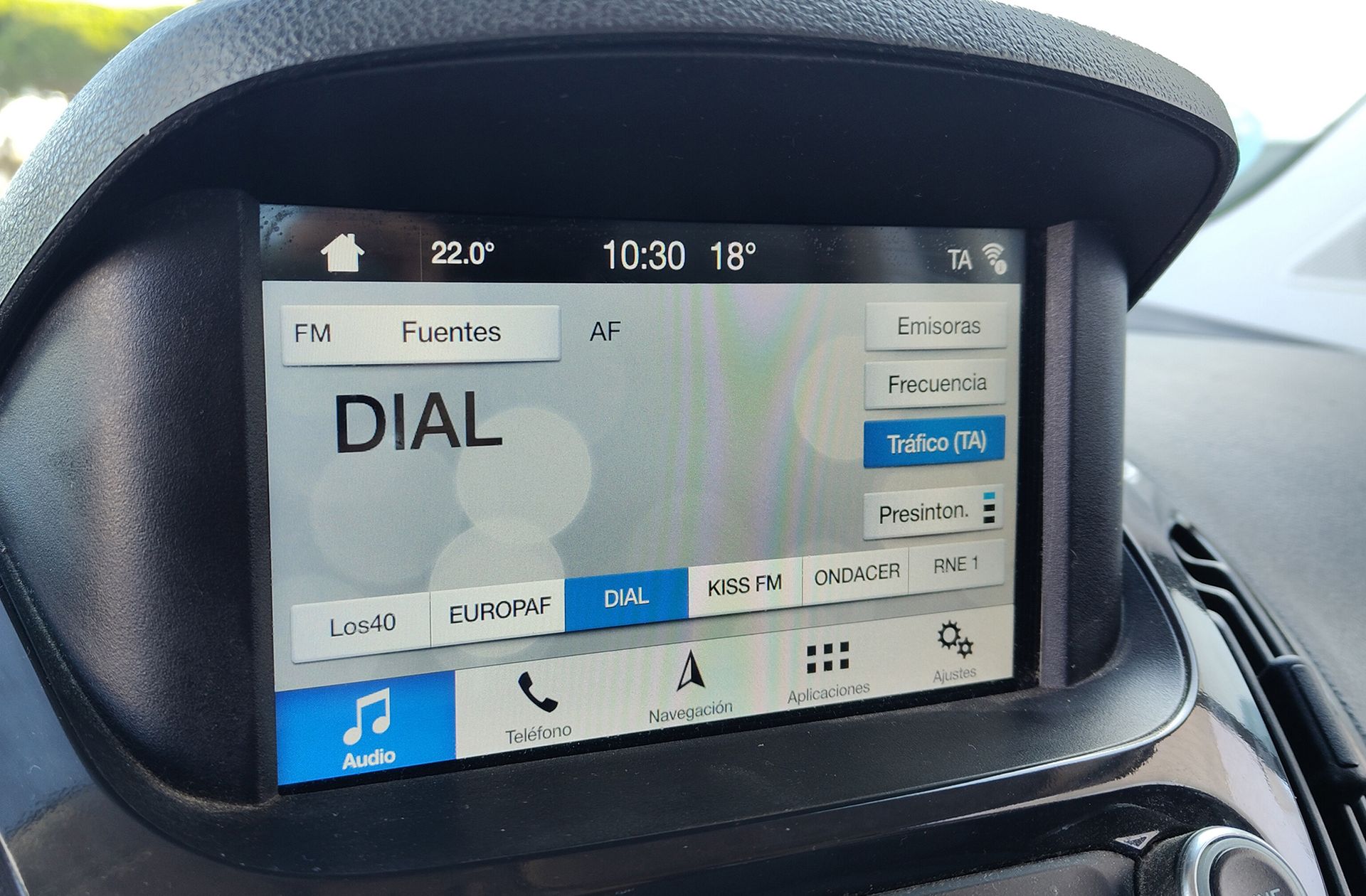 Ford Tourneo Courier 1.0 EcoBoost Titanium - foto 32