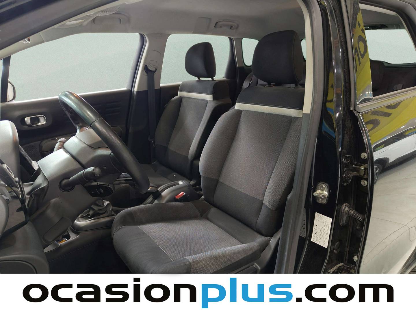 Foto asientos delanteros Citroën C3 Aircross Citroen C3 Aircross PureTech 110 S&S Shine (110 CV)