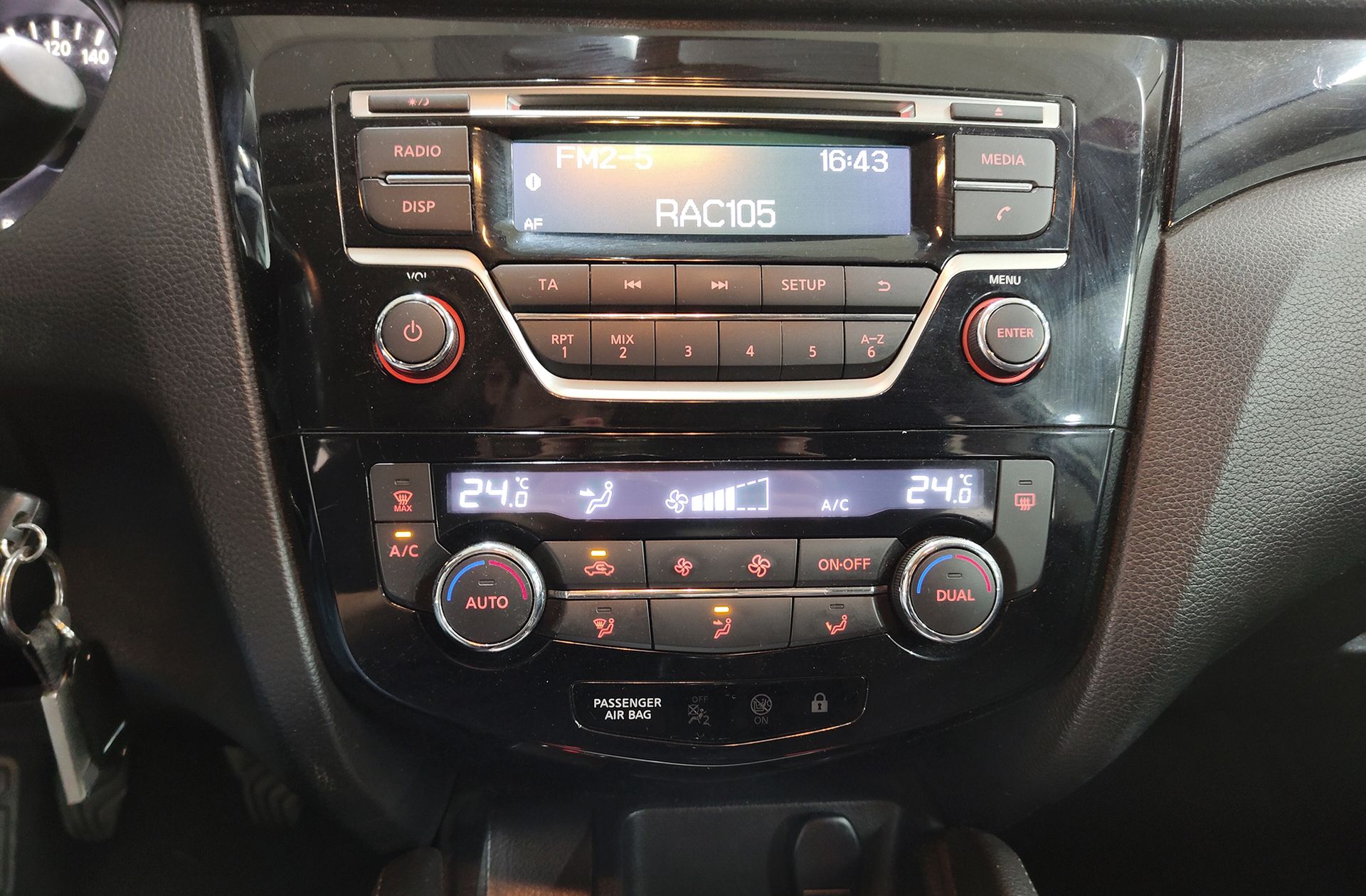 Nissan Qashqai dCi 110 Acenta 4x2 - foto 24