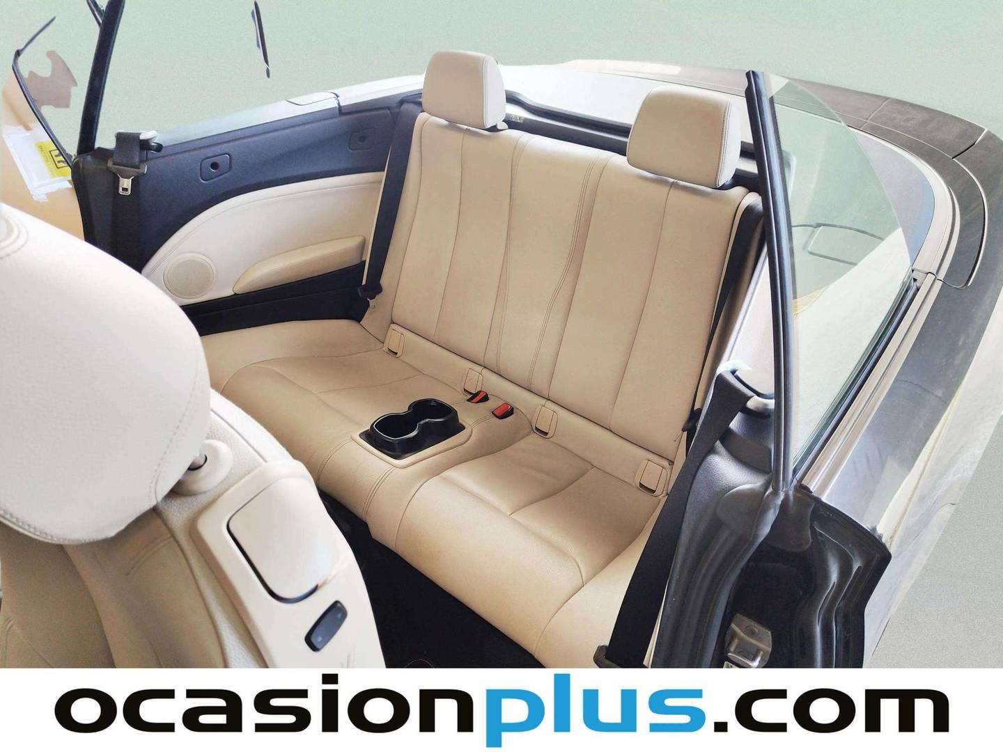 Foto asientos traseros BMW Serie 2 BMW Serie 2 220d Cabrio (190 CV)