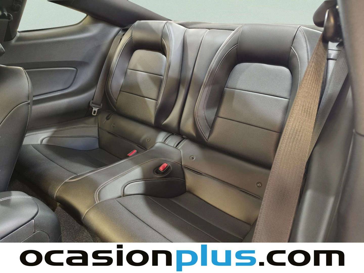 Foto asientos traseros Ford Mustang Ford Mustang 2.3 EcoBoost Mustang Auto Fastback (314 CV)