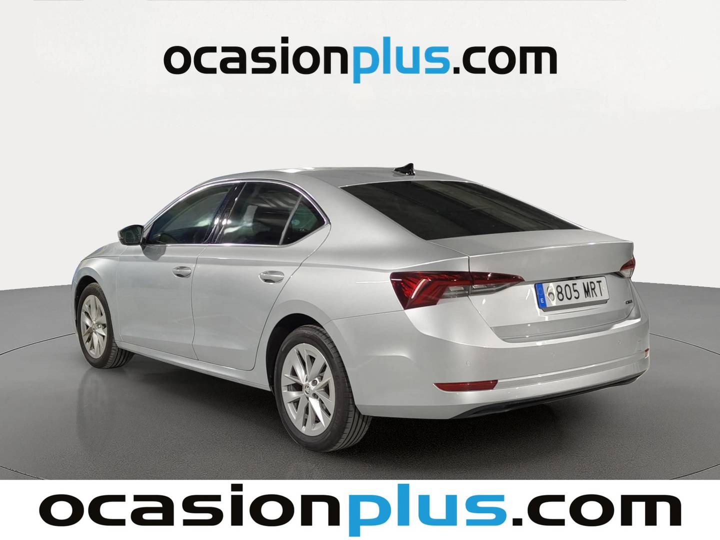 Foto trasera Skoda Octavia Skoda Octavia 1.5 TSI m-HEV Selection DSG (150 CV) izquierda