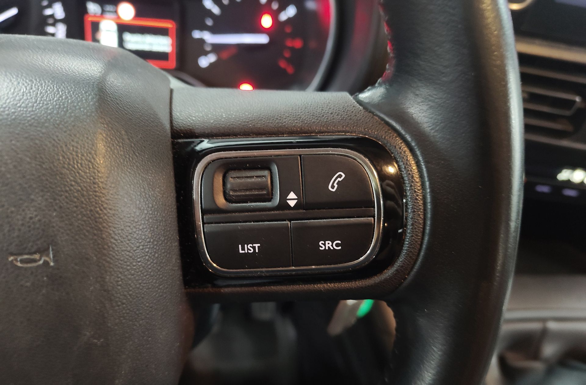 Citroën Berlingo BlueHDi 100 Talla M Shine - foto 26