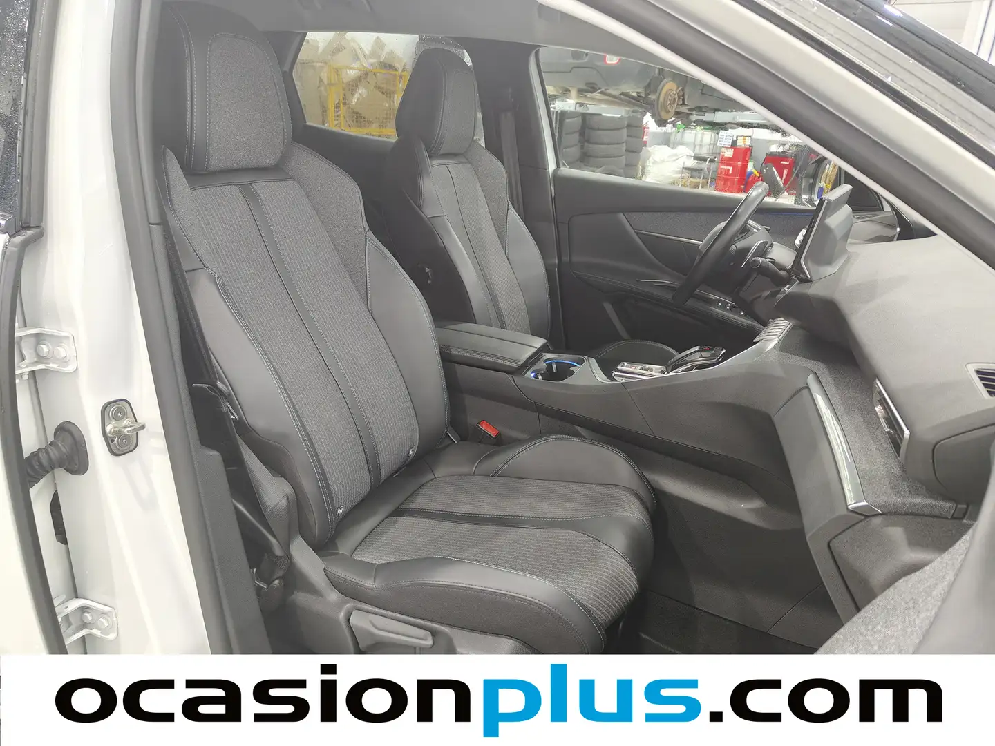 Foto Peugeot 3008 Peugeot 3008 BlueHDi 130 S&S Allure Pack EAT8 (130 CV)