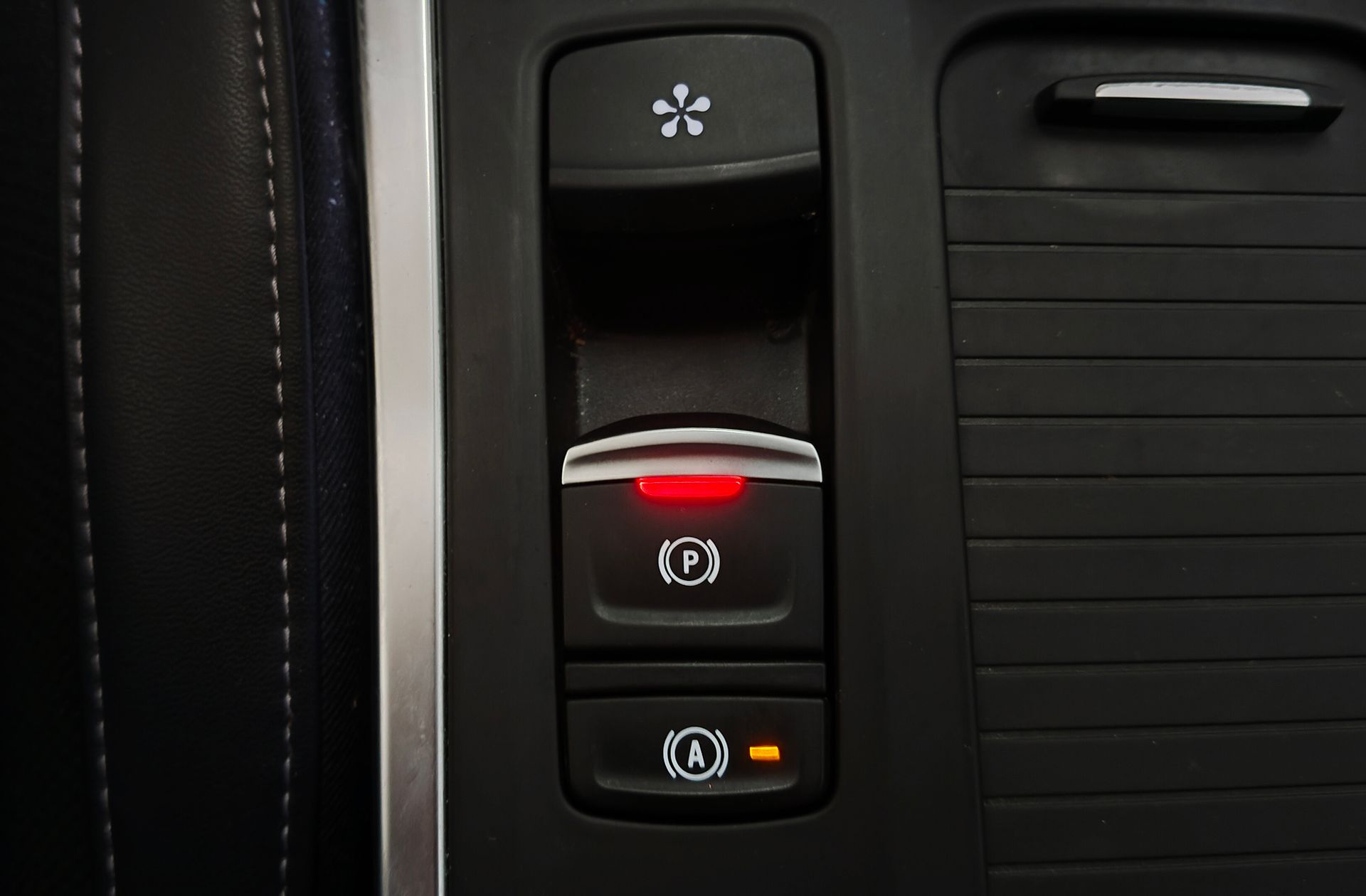 Renault Mégane Zen TCe GPF - foto 35