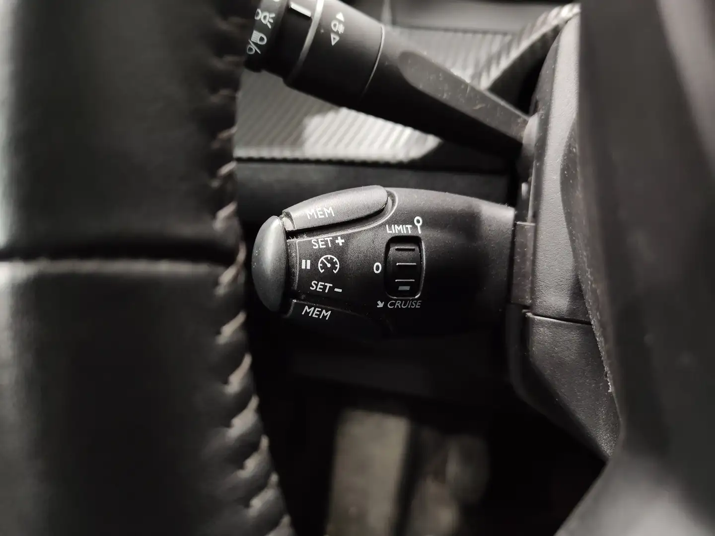 Foto Peugeot 208 Peugeot 208 PureTech 100 Active Pack (100 CV)