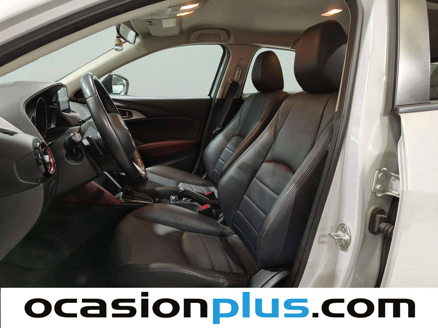 Foto asientos delanteros Mazda CX-3 Mazda CX-3 2.0 SKYACTIV GE Luxury 2WD AT (120 CV)