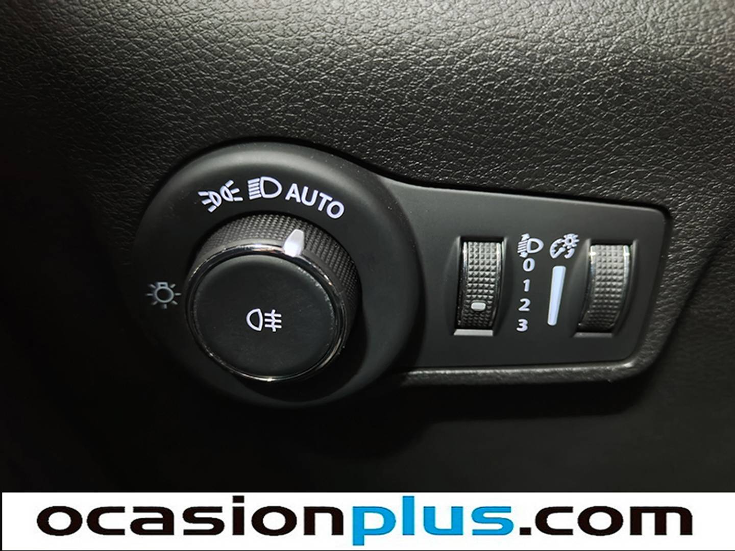 Foto Jeep Compass Jeep Compass 1.5 MHEV Night Eagle DCT (130 CV)