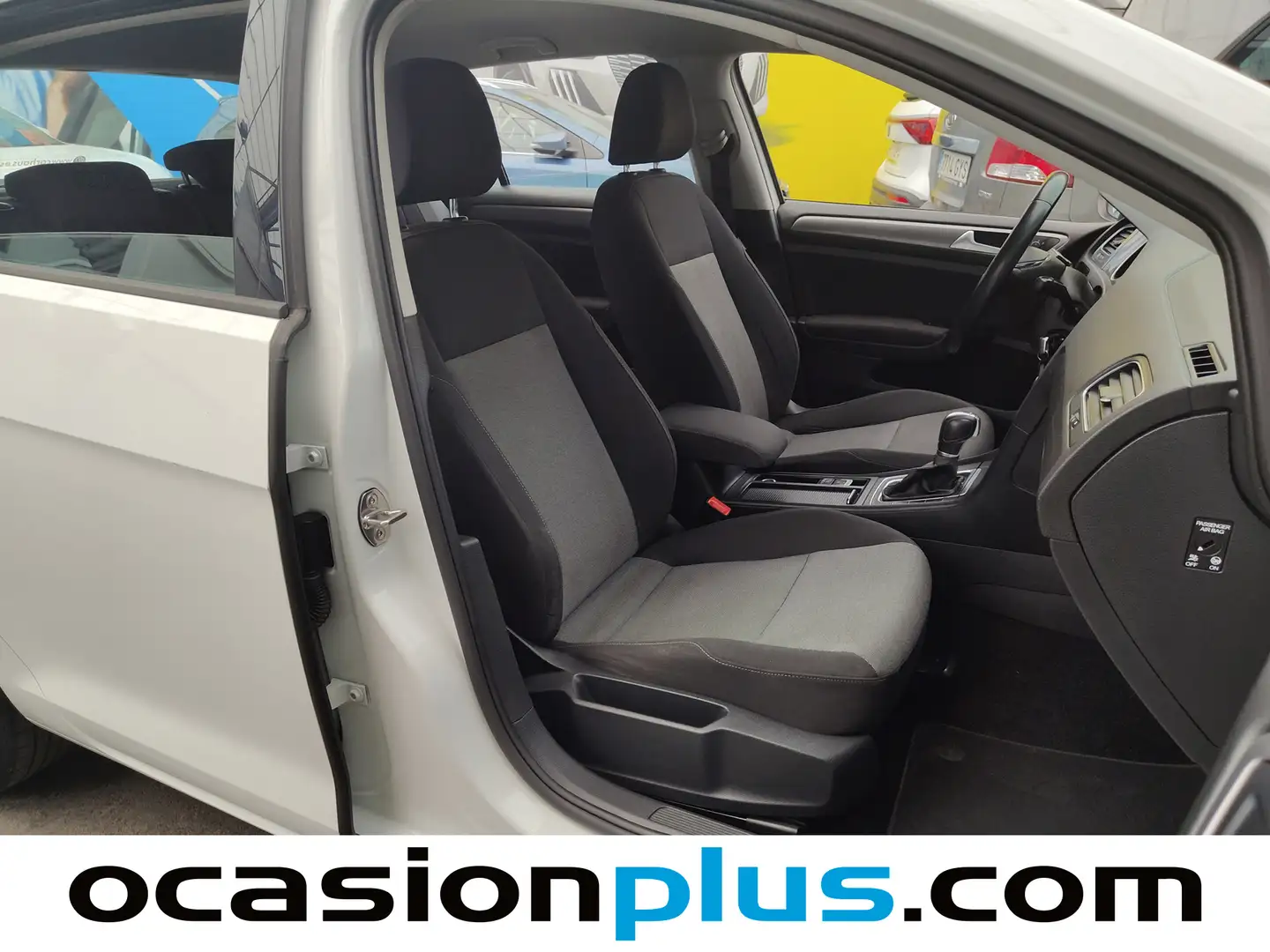 Foto Volkswagen Golf Volkswagen Golf Business & Navi 1.6 TDI BMT (110 CV) DSG