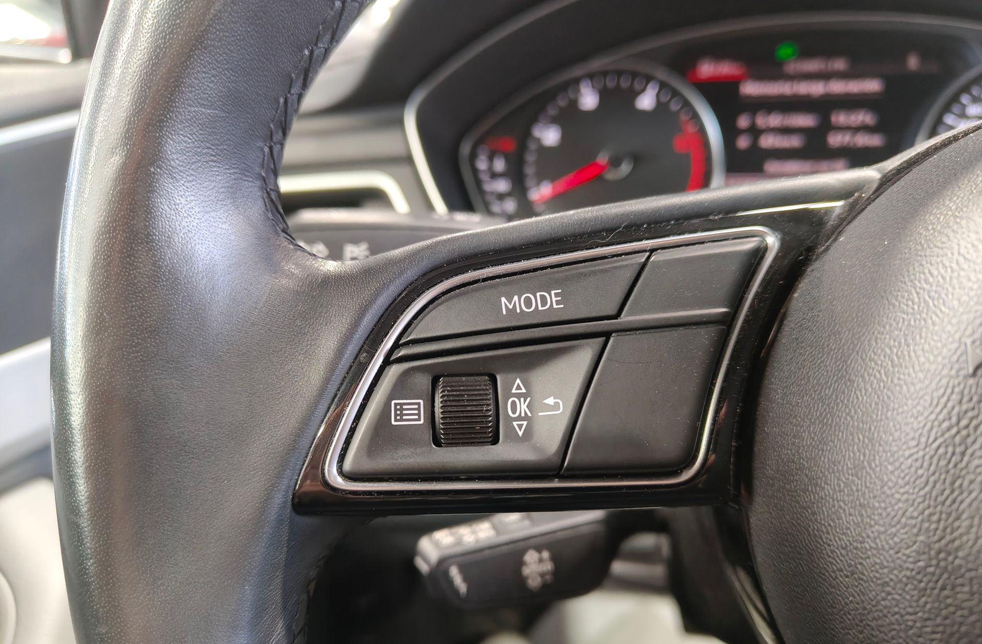 Audi A4 Avant Advanced 35 TDI S tronic - foto 23